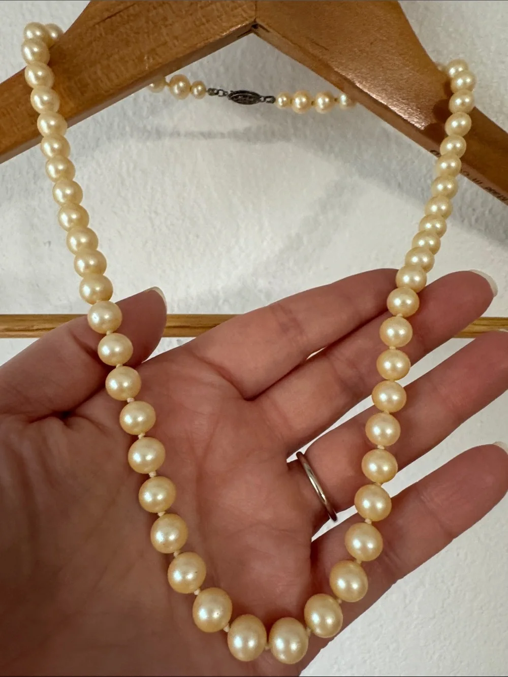 Classic Pearl Necklace